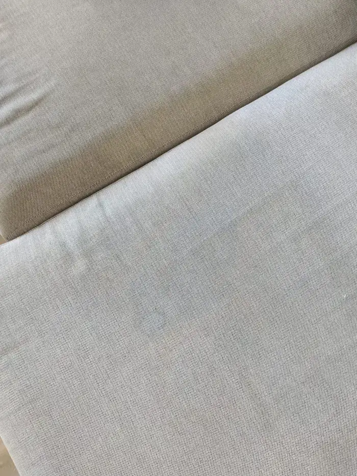 Colchón antes de la limpieza y desinfección a domicilio