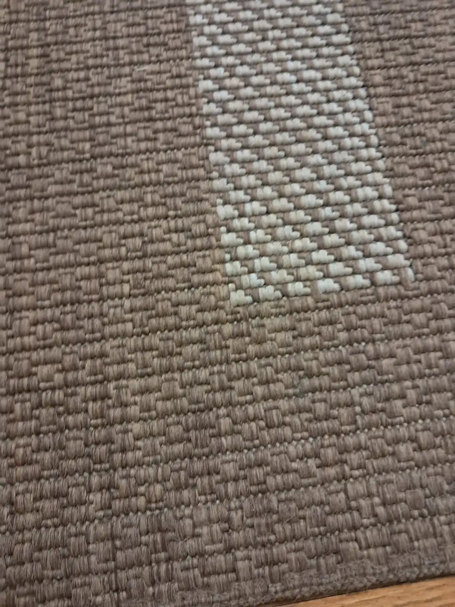Detalle de la textura de una alfombra limpia a domicilio en Navarra